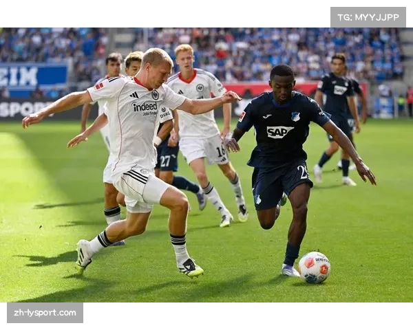 奥格斯堡1-1战平法兰克福双方各取一分